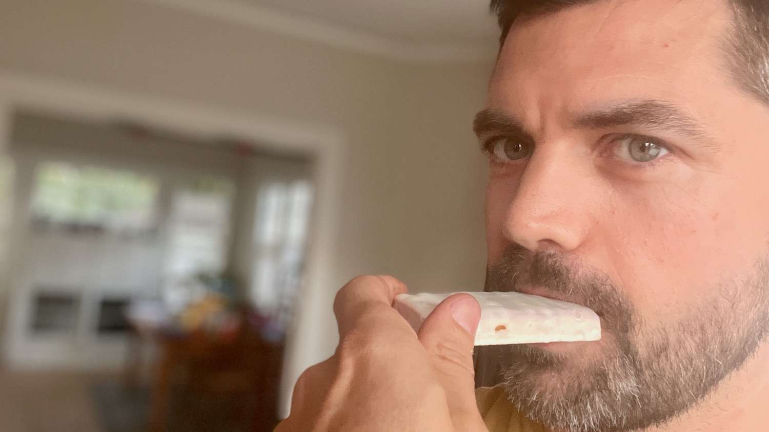 Extend Bar Lofty Claims, Limited Science (Nutritionist Reacts)